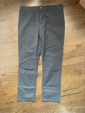 Old Navy Men's Chinos in Dark Gray